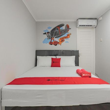 Reddoorz Plus Near Lembang Park & Zoo Екстер'єр фото