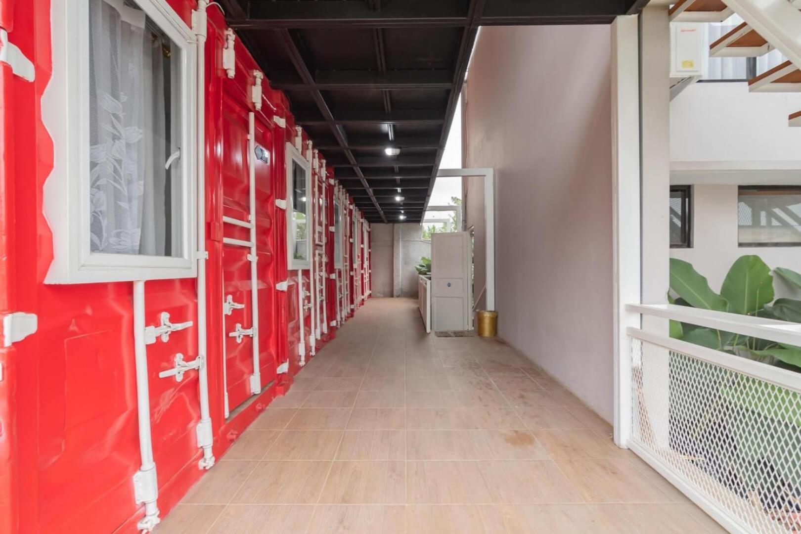 Reddoorz Plus Near Lembang Park & Zoo Екстер'єр фото