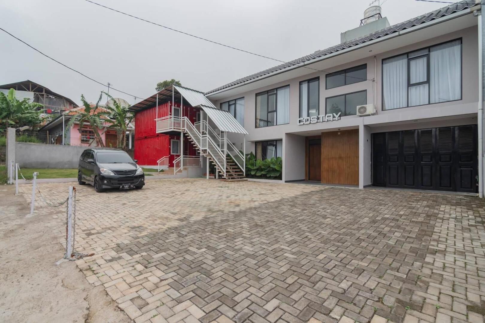 Reddoorz Plus Near Lembang Park & Zoo Екстер'єр фото